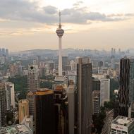 Solnedgang over KL Tower